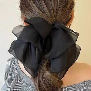 Oversized Fabric Black Hair Clip